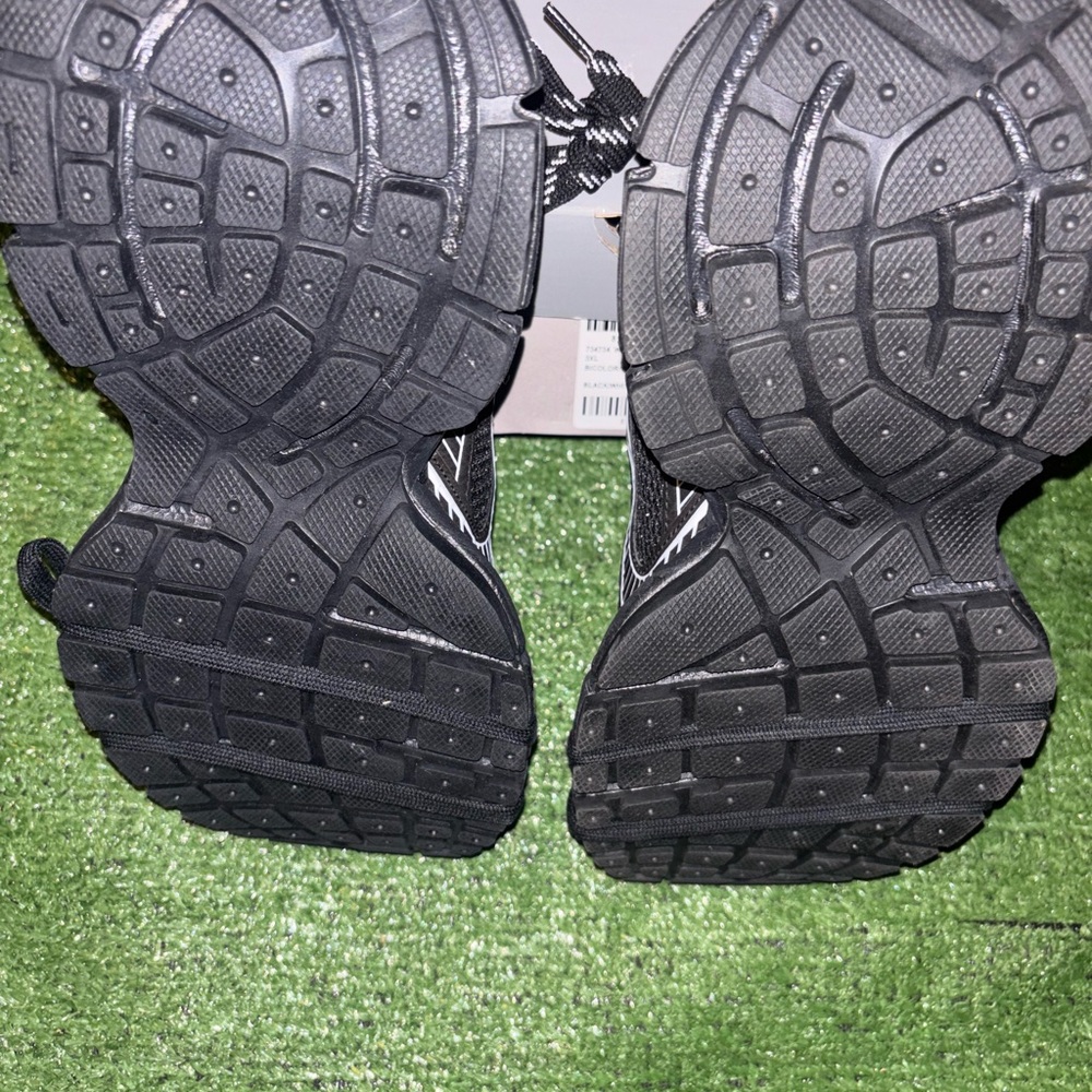 Balenciaga 3XL Sneaker - Picture 5 of 8
